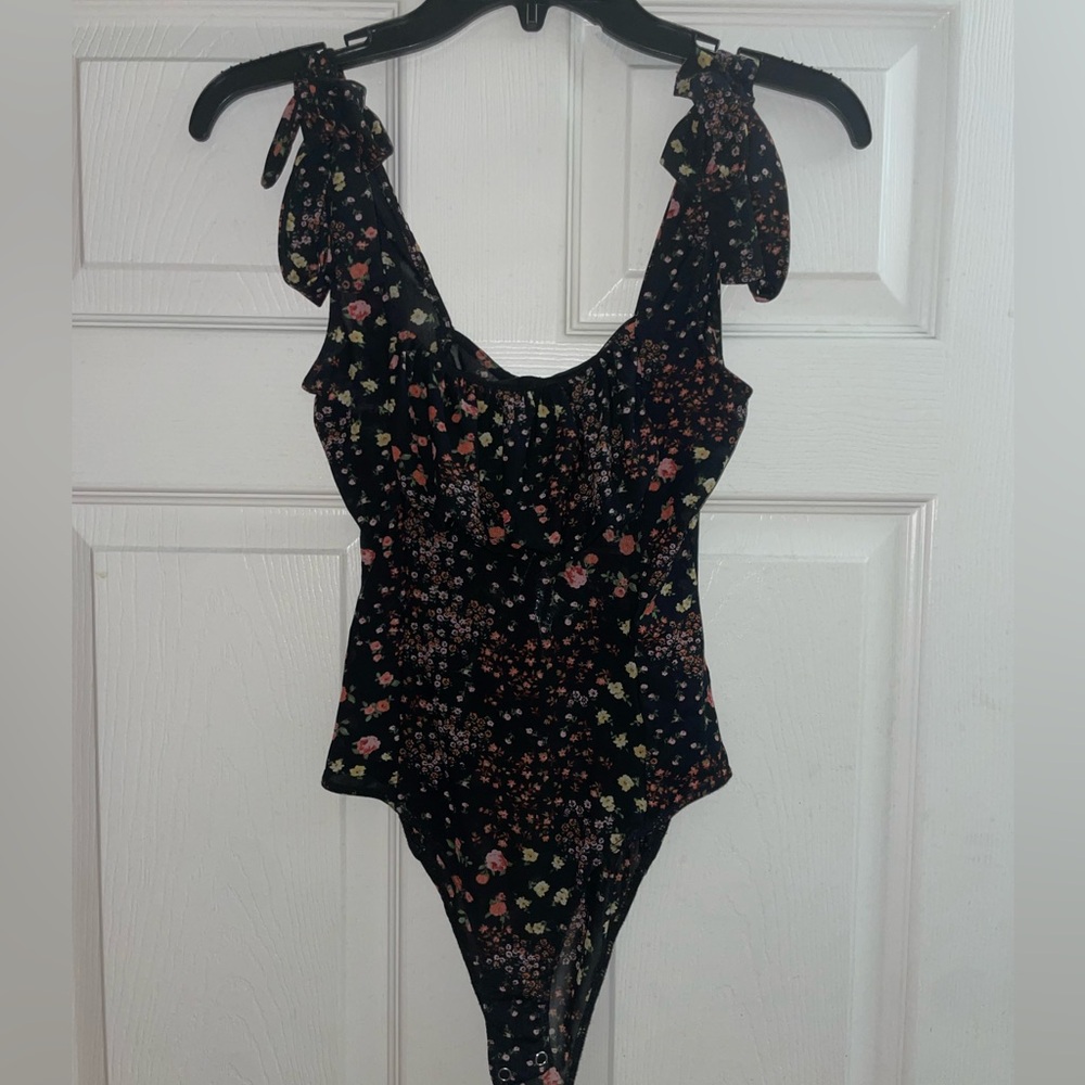 Forever 21 mesh flower bodysuit size small